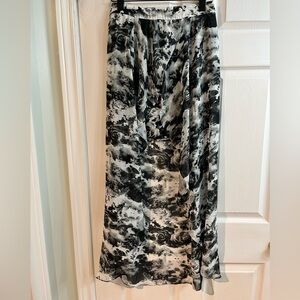 Kimchi Blue fairy core High Low skirt size 6.